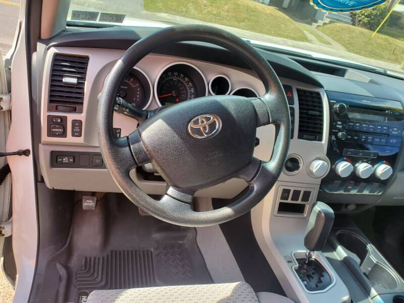 2008 Toyota Tundra SR5 photo 15