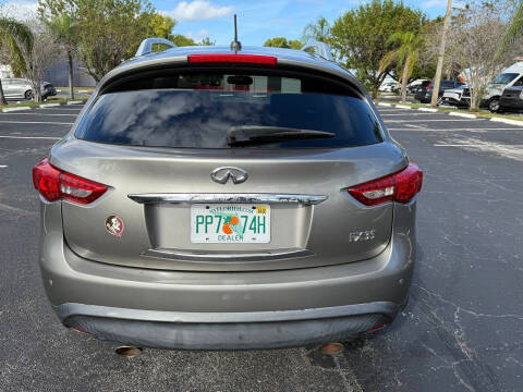 2010 Infiniti FX35