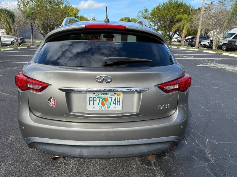 2010 Infiniti FX35