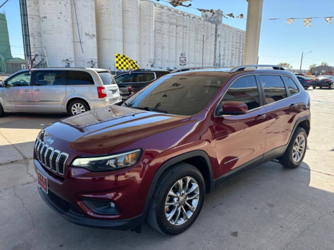 2019 Jeep Cherokee for sale at Kansas Auto Sales in Ulysses, KS