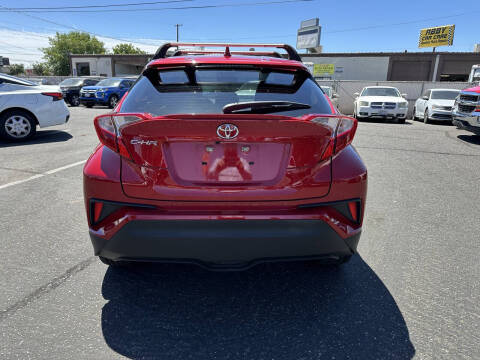 2021 Toyota C-HR XLE