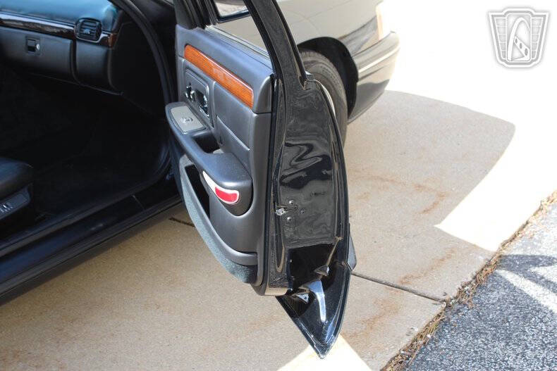 1999 Cadillac DeVille Concours