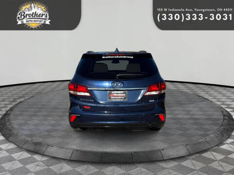 2017 Hyundai Santa Fe SE