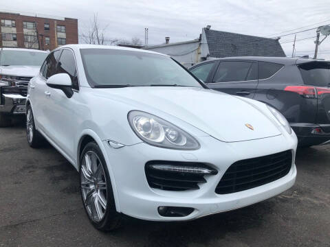 2013 Porsche Cayenne for sale at OFIER AUTO SALES in Freeport NY