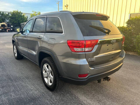 2011 Jeep Grand Cherokee Laredo