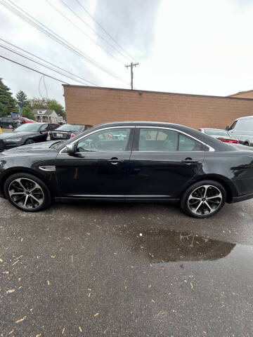 2014 Ford Taurus Limited