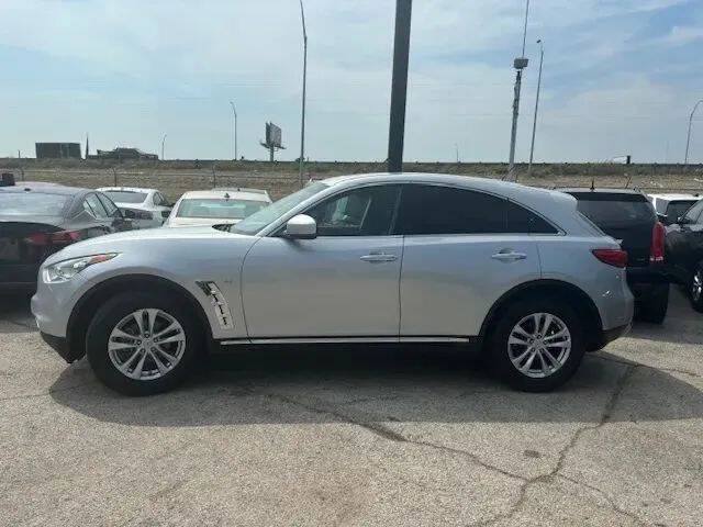 2016 Infiniti QX70