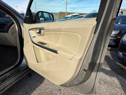 2015 Volvo V60 T5 Premier Plus