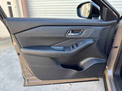 2024 Nissan Rogue SL