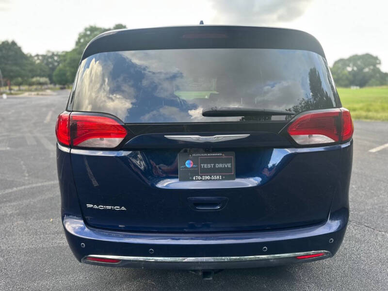 2017 Chrysler Pacifica Touring-L