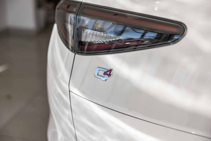 2025 Alfa Romeo Stelvio