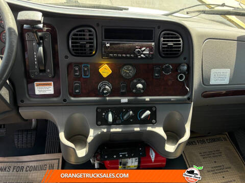 2020 Freightliner M2 106