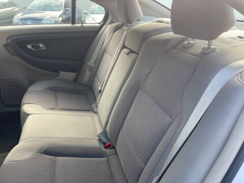 2011 Ford Taurus SEL