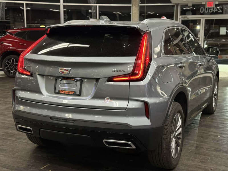 2024 Cadillac XT4 Premium Luxury