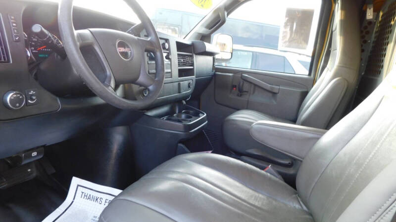 2017 GMC Savana 2500