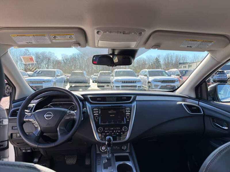 2024 Nissan Murano SV