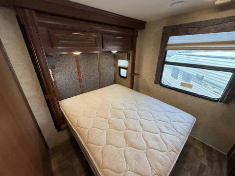 2015 Forest River Georgetown 335DS