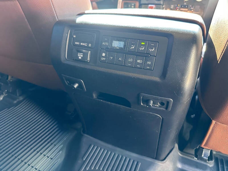 2018 Toyota Sequoia Platinum