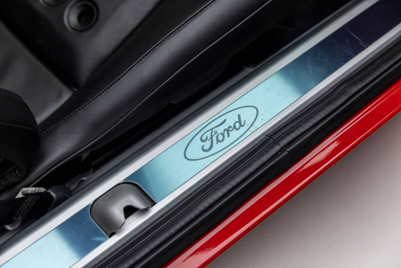 2005 Ford GT