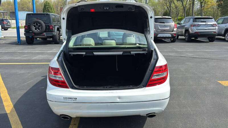 2013 Mercedes-Benz C-Class C 300 Luxury 4MATIC