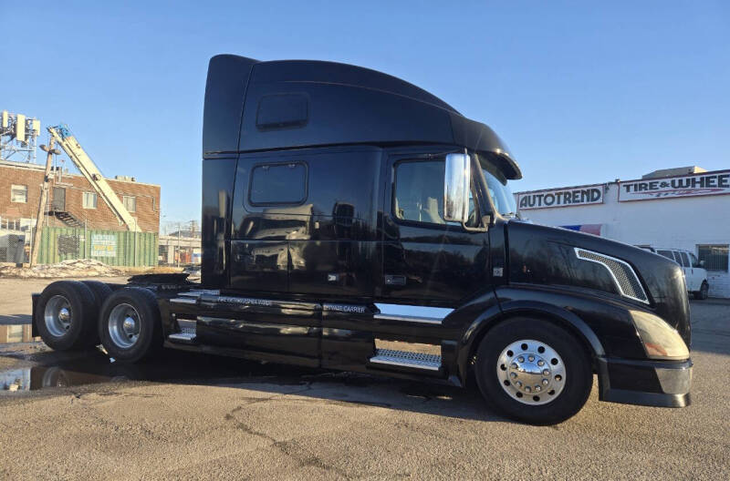 2010 Volvo VNL