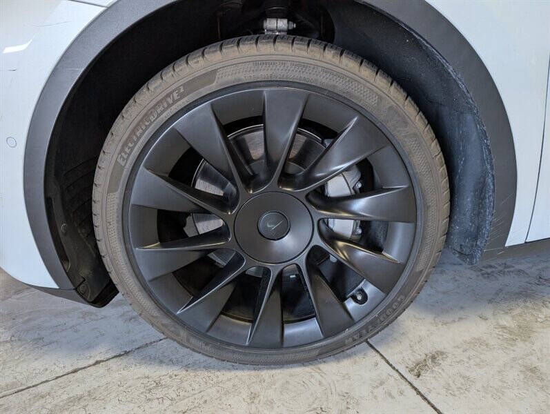 2022 Tesla Model Y Long Range
