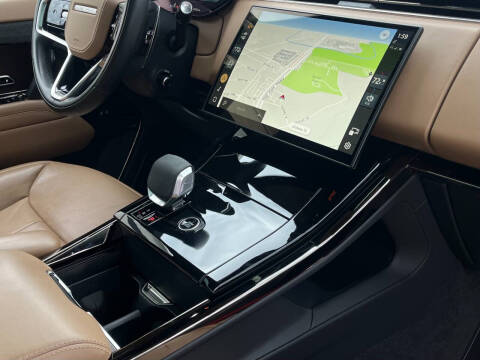 2024 Land Rover Range Rover Sport P360 SE