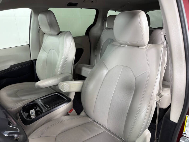 2021 Chrysler Pacifica Touring L