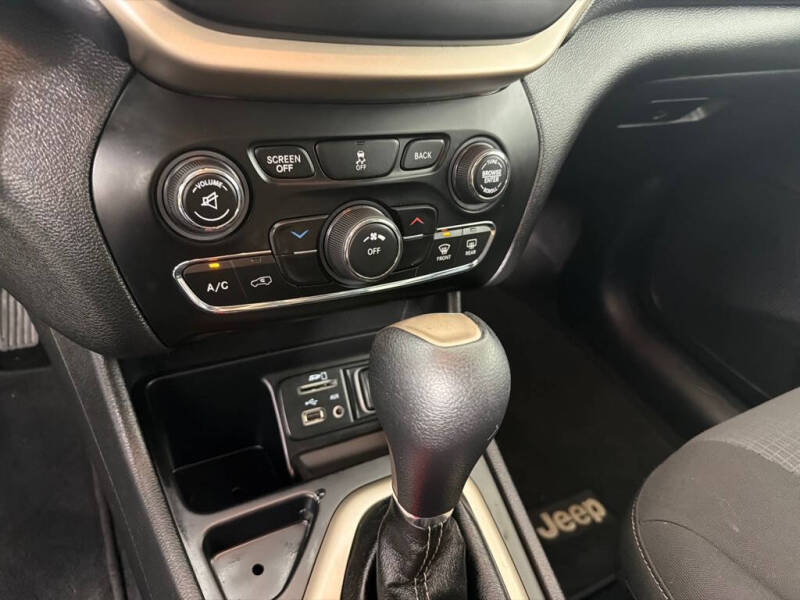 2017 Jeep Cherokee Latitude