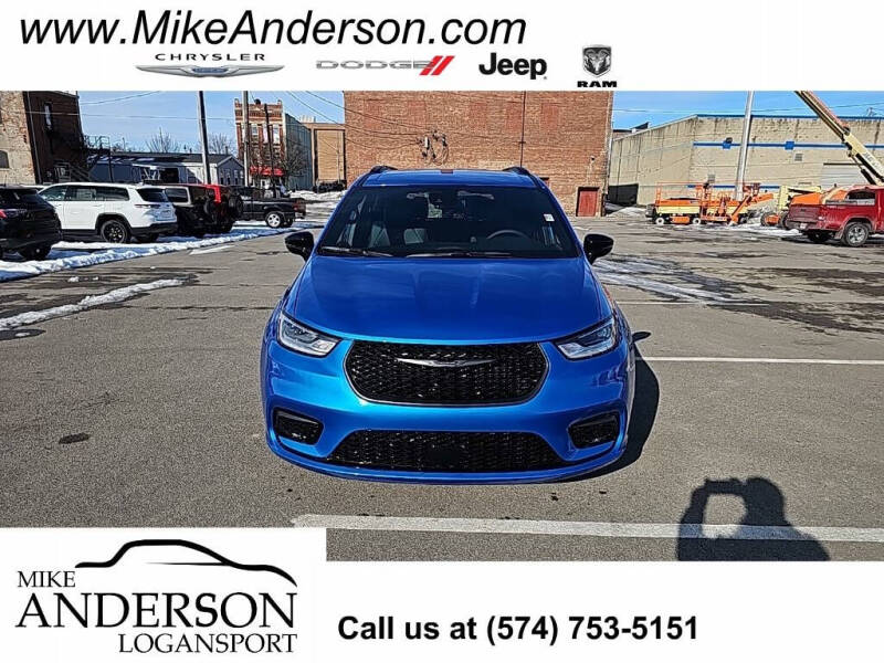 2026 Chrysler Pacifica Select