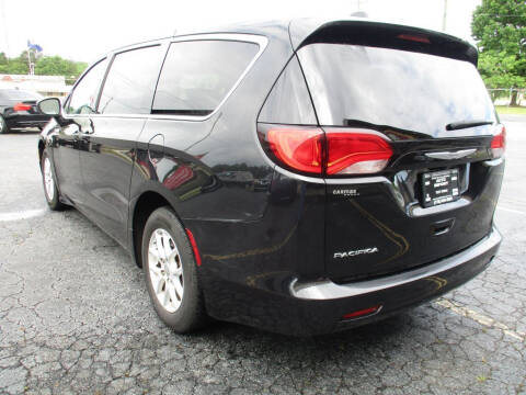 2017 Chrysler Pacifica LX