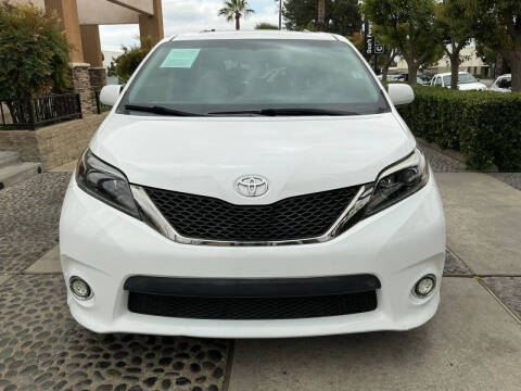 2015 Toyota Sienna