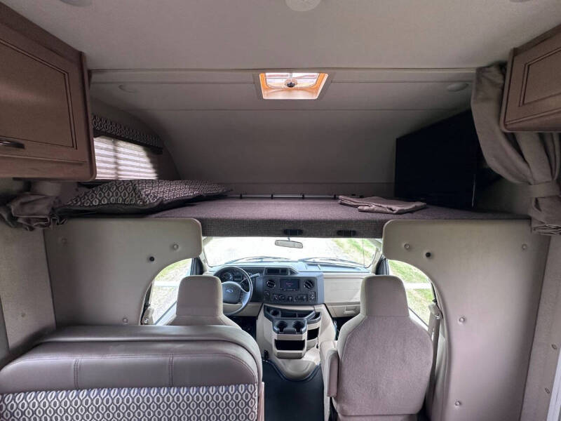 2017 Ford E-Series E-350 SD