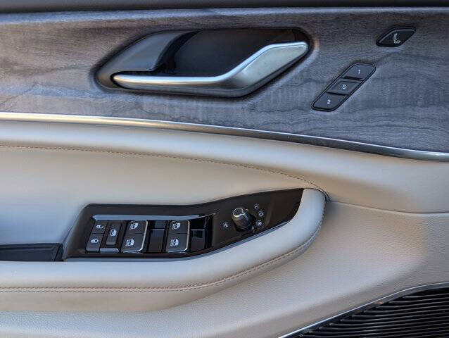 2022 Jeep Grand Cherokee Overland