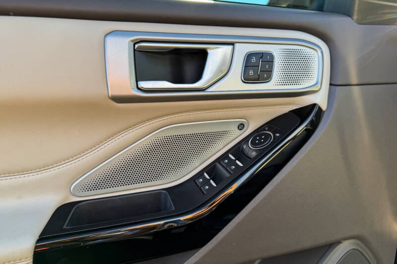 2022 Ford Explorer Platinum