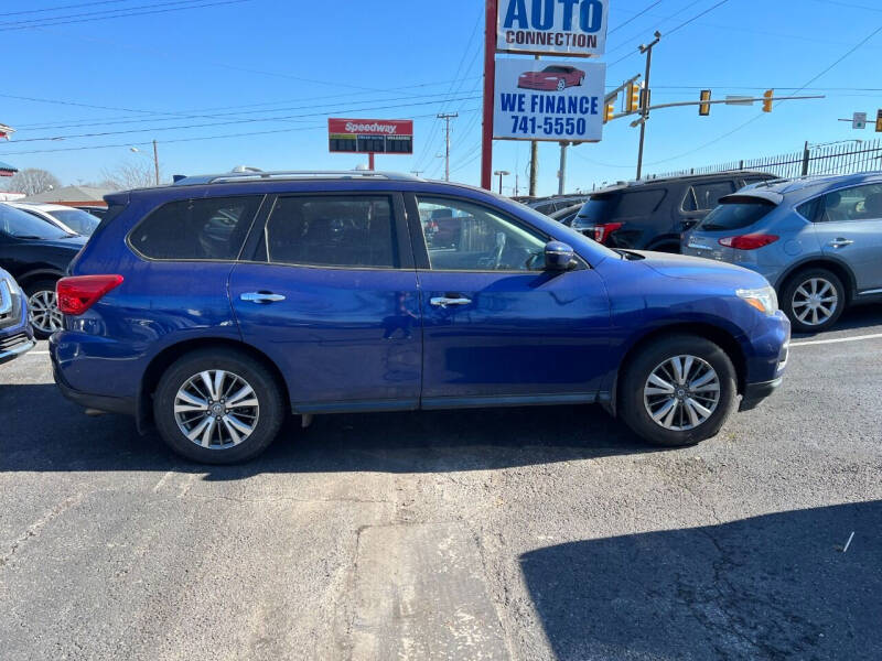 2020 Nissan Pathfinder S