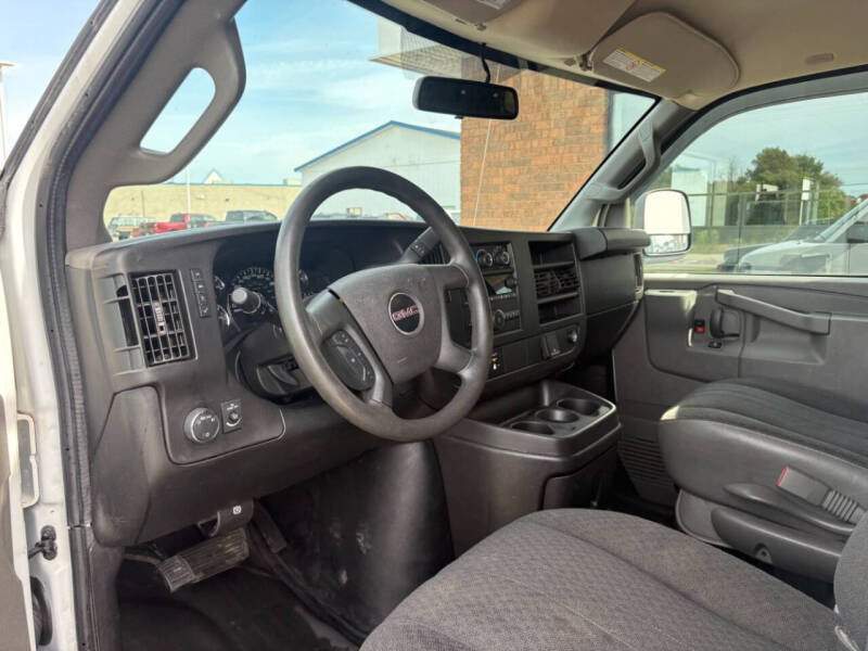 2019 GMC Savana 2500