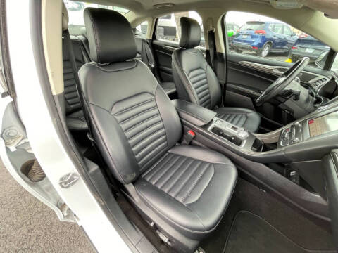 2019 Ford Fusion SEL