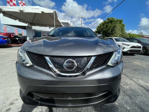 2019 Nissan Rogue Sport for sale at Molina Auto Sales in Hialeah FL