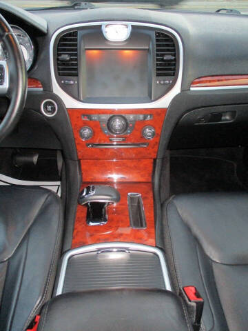 2013 Chrysler 300
