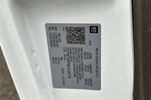 2023 GMC Savana 2500