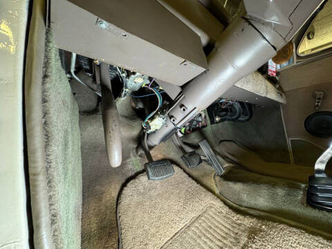 1948 Ford Super Deluxe