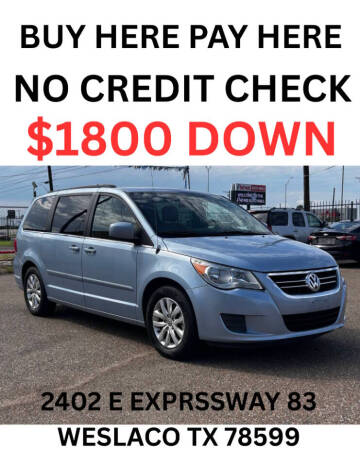 2012 Volkswagen Routan SE