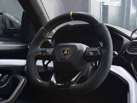 2022 Lamborghini Urus