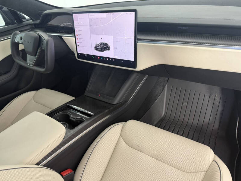 2022 Tesla Model S Plaid