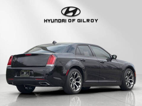 2018 Chrysler 300 S