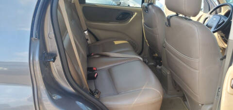 2004 Ford Escape XLT