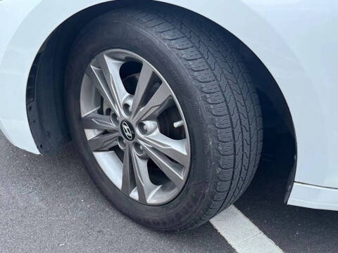 2017 Hyundai Elantra Value Edition