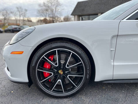 2018 Porsche Panamera Turbo