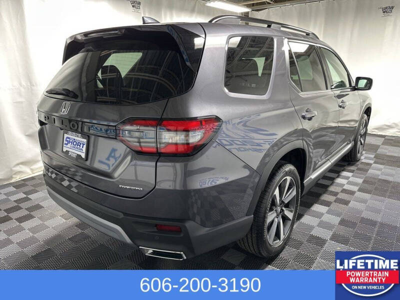 2025 Honda Pilot Touring